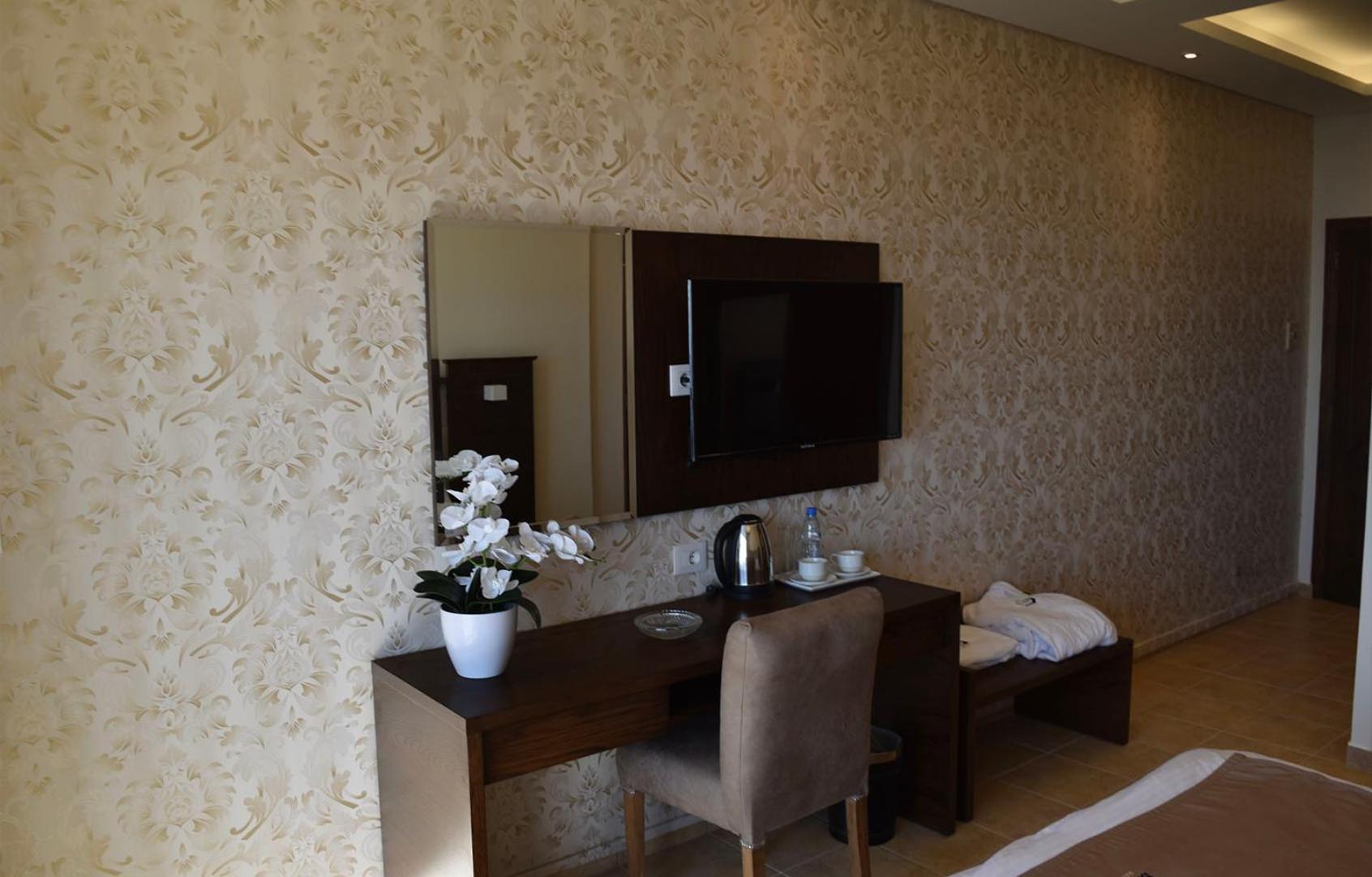 Sands Hotel Byblos Exterior photo